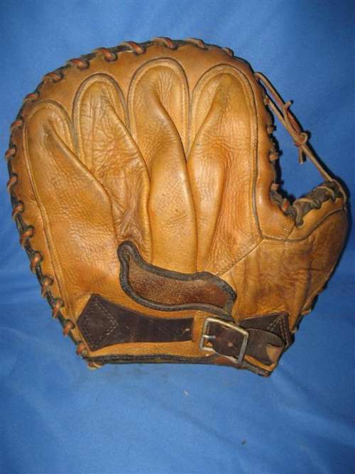 Ernie Wingard Pennant Back